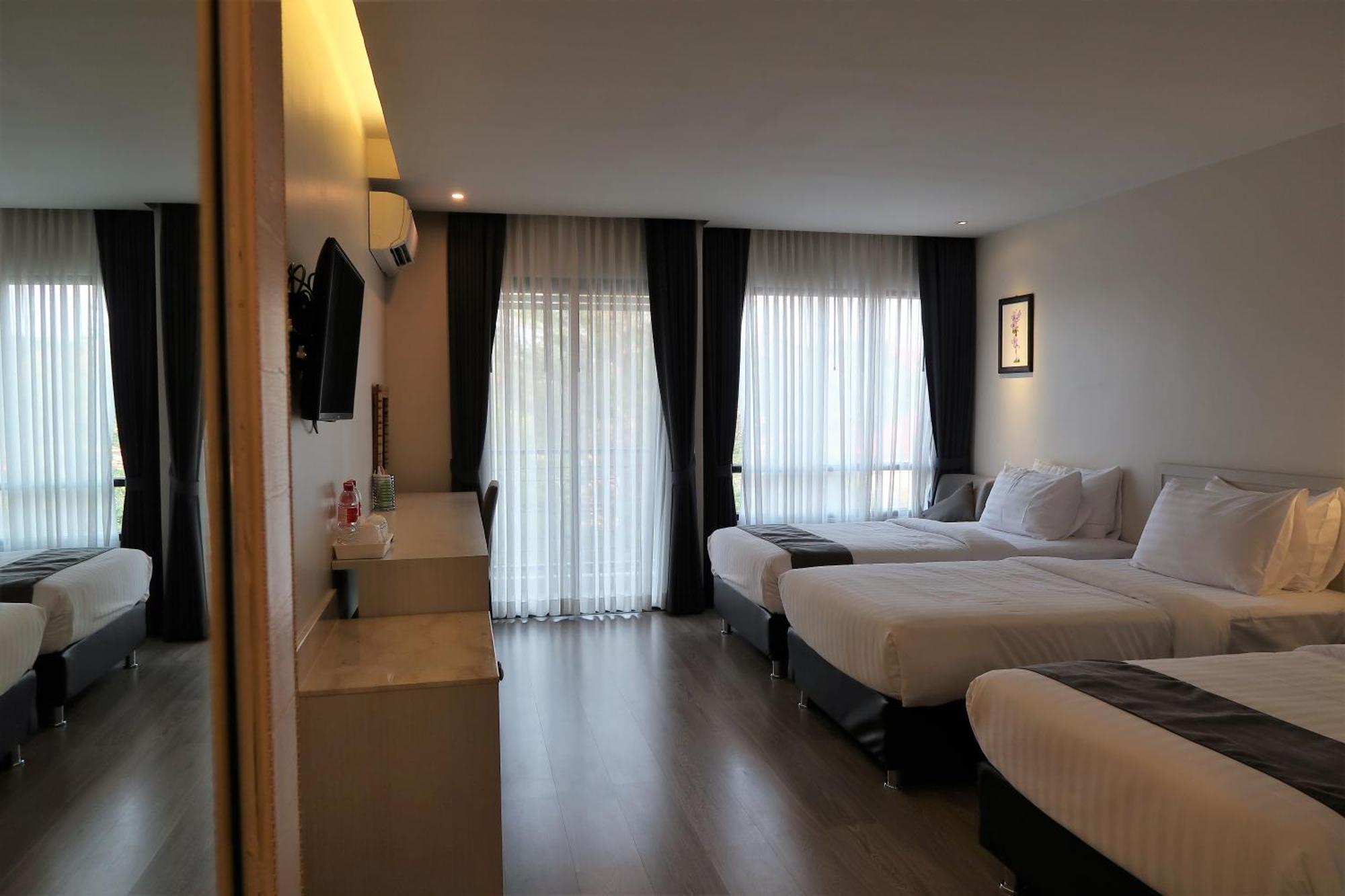 Rung Aroon Hotel By Le Siri Chiang Mai Exterior photo