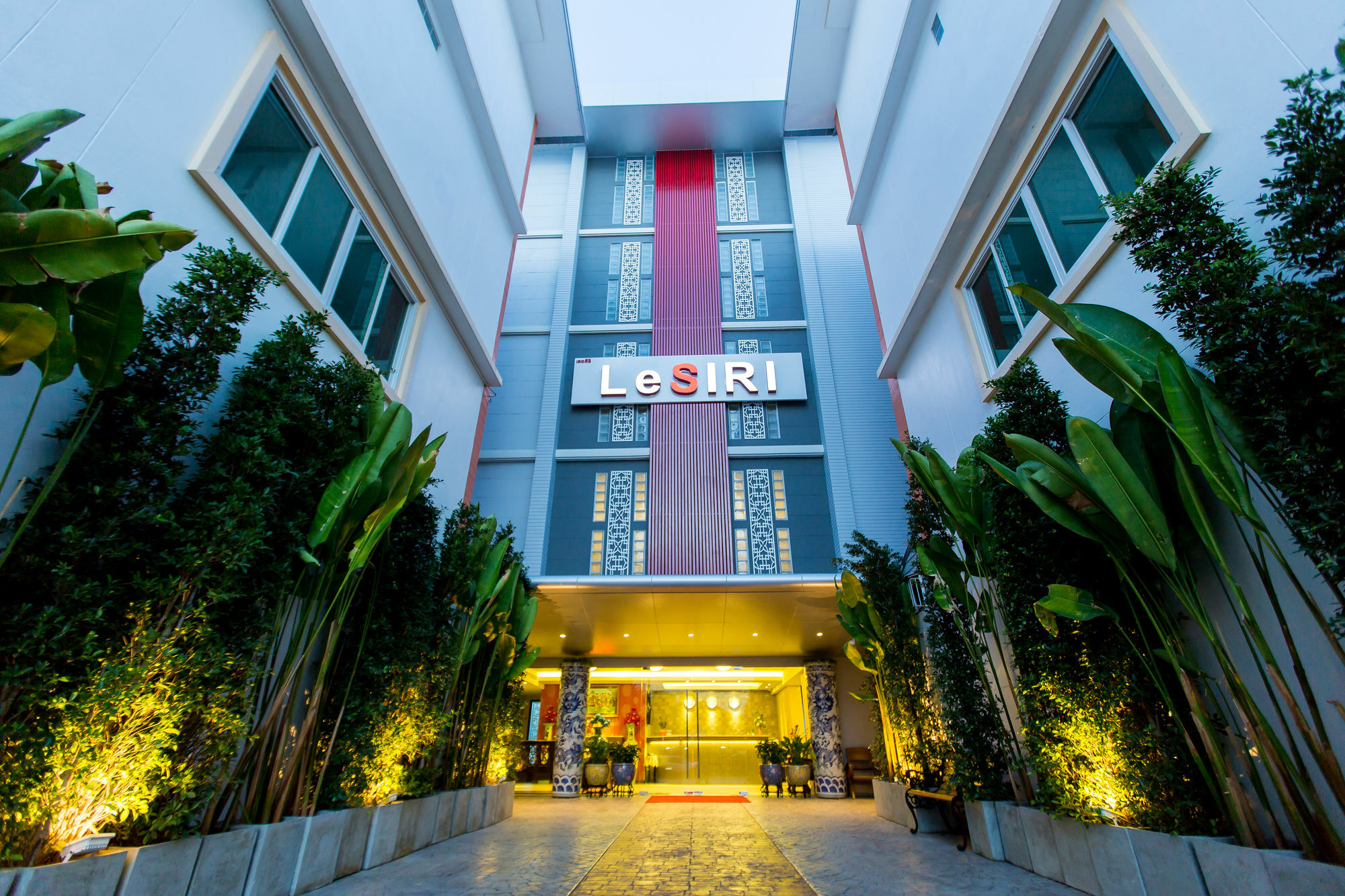 Rung Aroon Hotel By Le Siri Chiang Mai Exterior photo